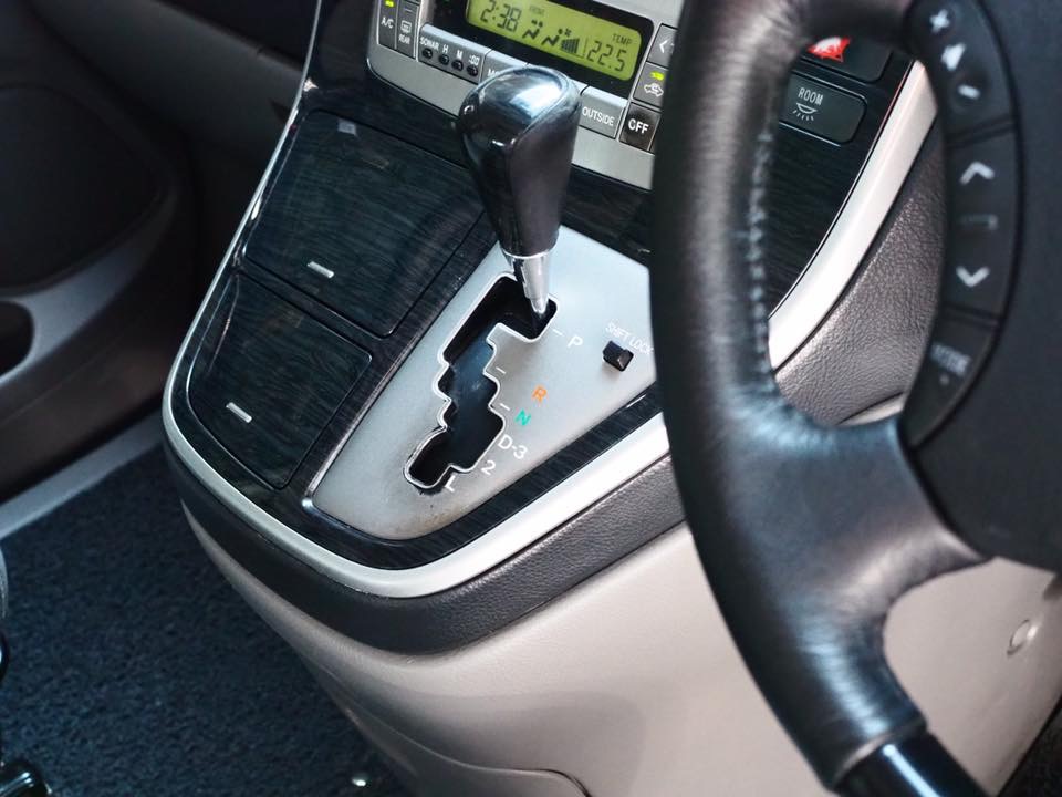 Toyota Alphard ปี 2007 สีเงิน (รูปที่ 8)