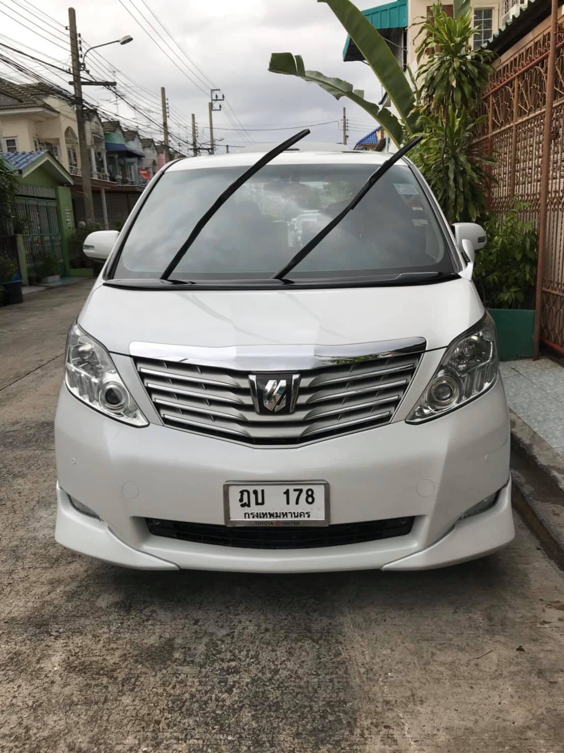Toyota Alphard ปี 2010 สีขาว