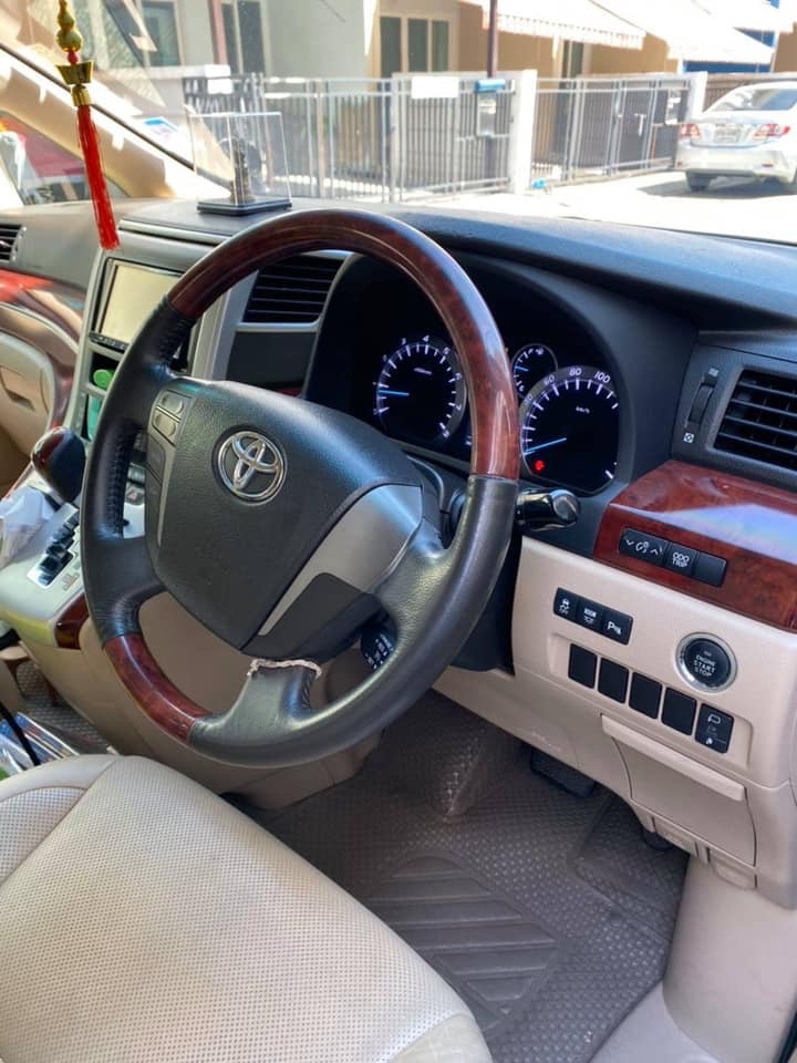 Toyota Alphard ปี 2010 สีดำ (รูปที่ 8)