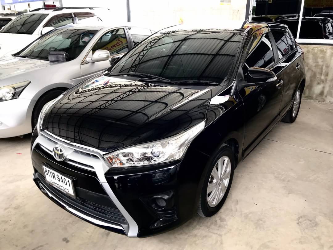 Toyota Yaris Yaris ปี 2015 สีดำ (รูปที่ 3)