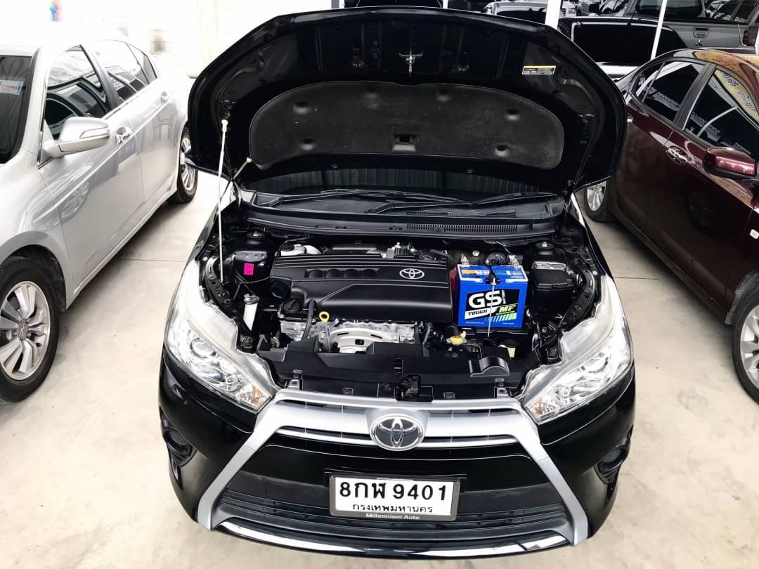 Toyota Yaris Yaris ปี 2015 สีดำ (รูปที่ 8)