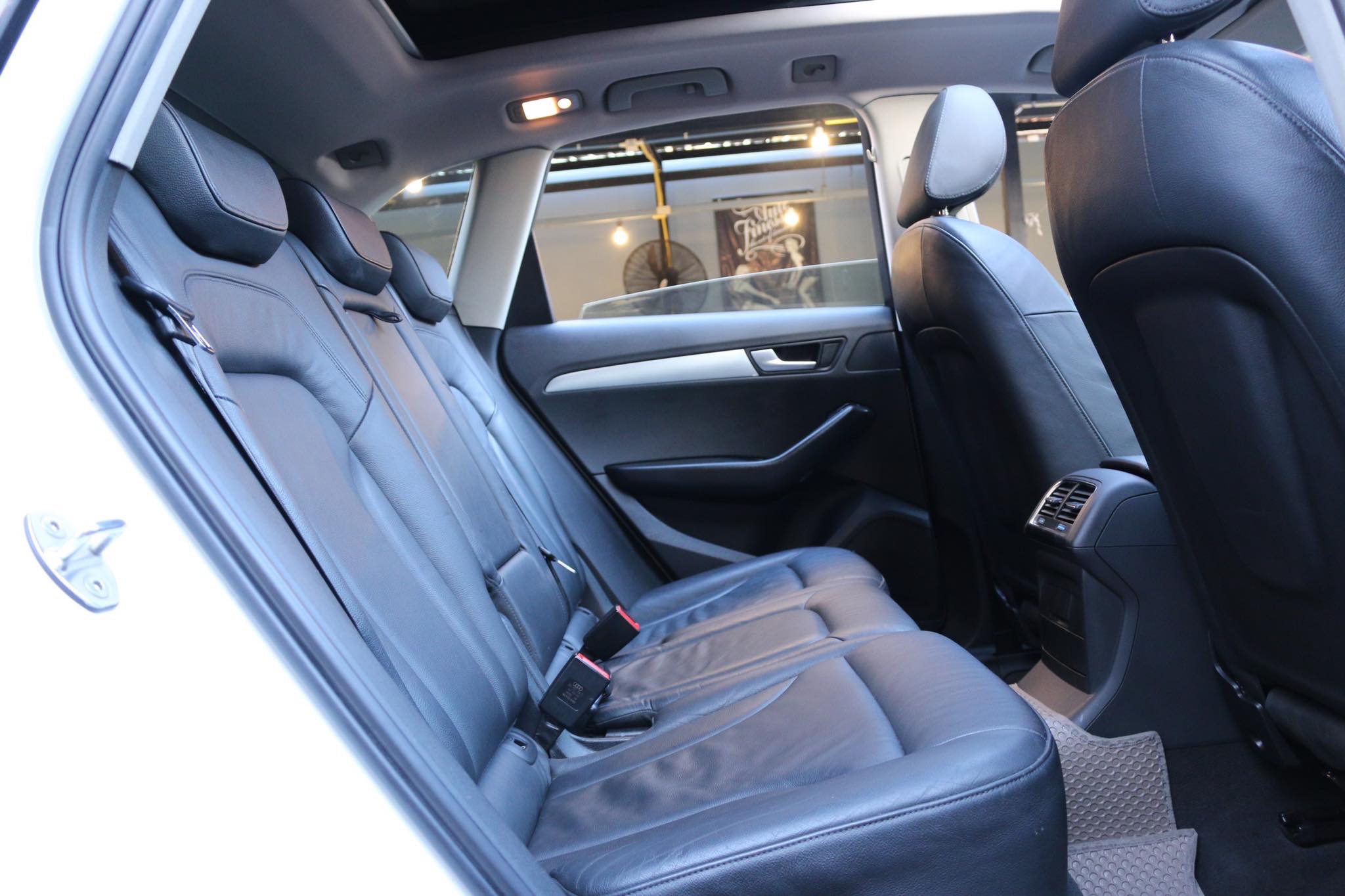 Audi Q5 (8R) ปี 2010 สีขาว (รูปที่ 13)