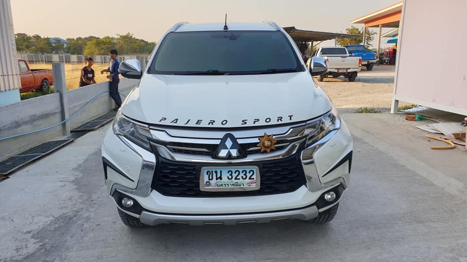 Mitsubishi Pajero Sport ปี 2018 สีขาว (รูปที่ 3)