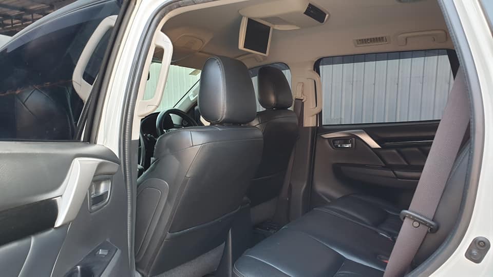 Mitsubishi Pajero Sport ปี 2018 สีขาว (รูปที่ 8)