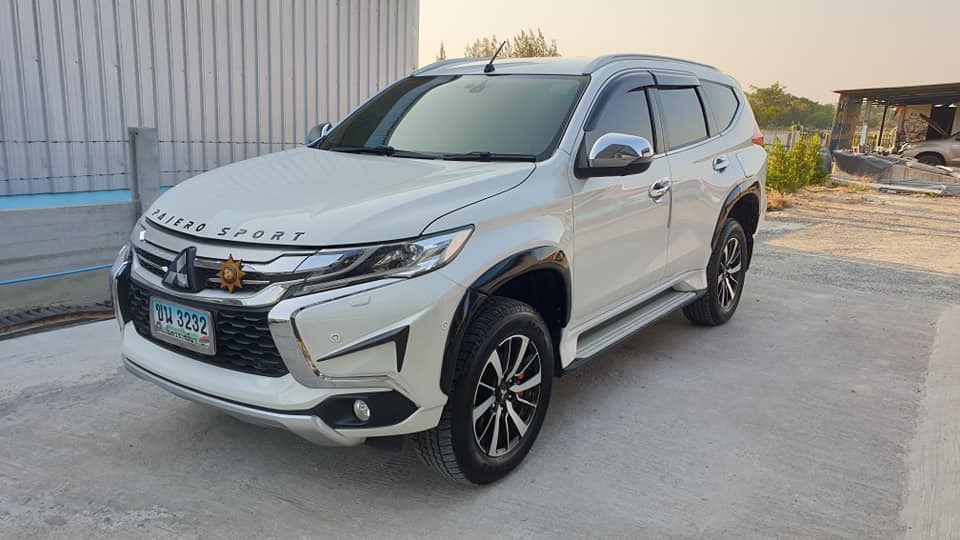 Mitsubishi Pajero Sport ปี 2018 สีขาว (รูปที่ 2)