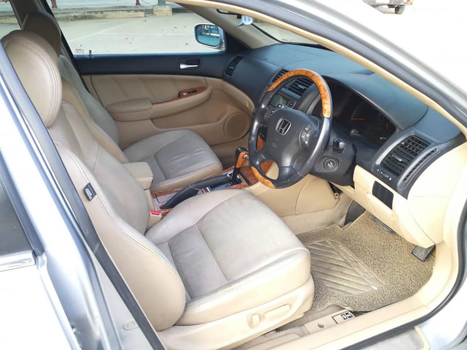 Honda Accord Gen 7 (ปลาวาฬ) ปี 2004 สีเงิน (รูปที่ 5)