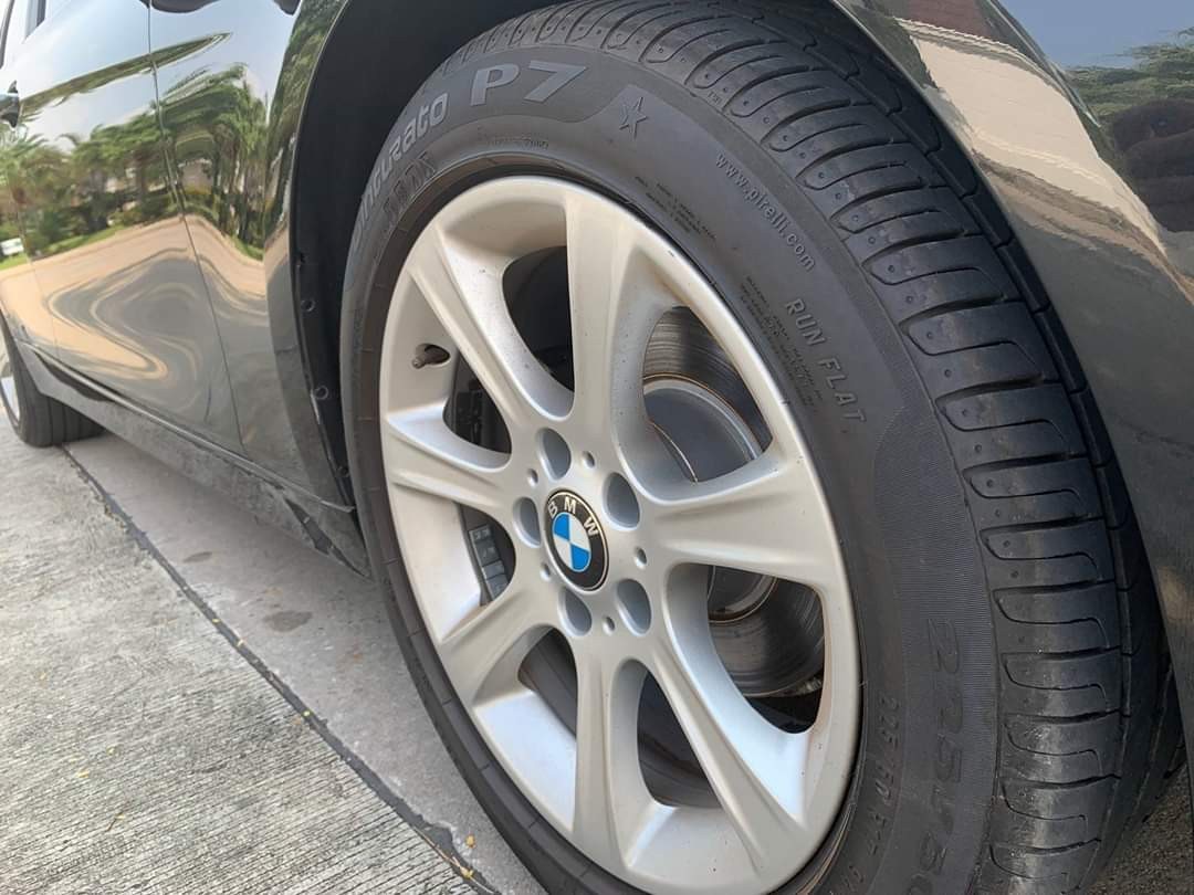 BMW 3 Series Gen6 F30 320i ปี 2014 สีดำ (รูปที่ 12)