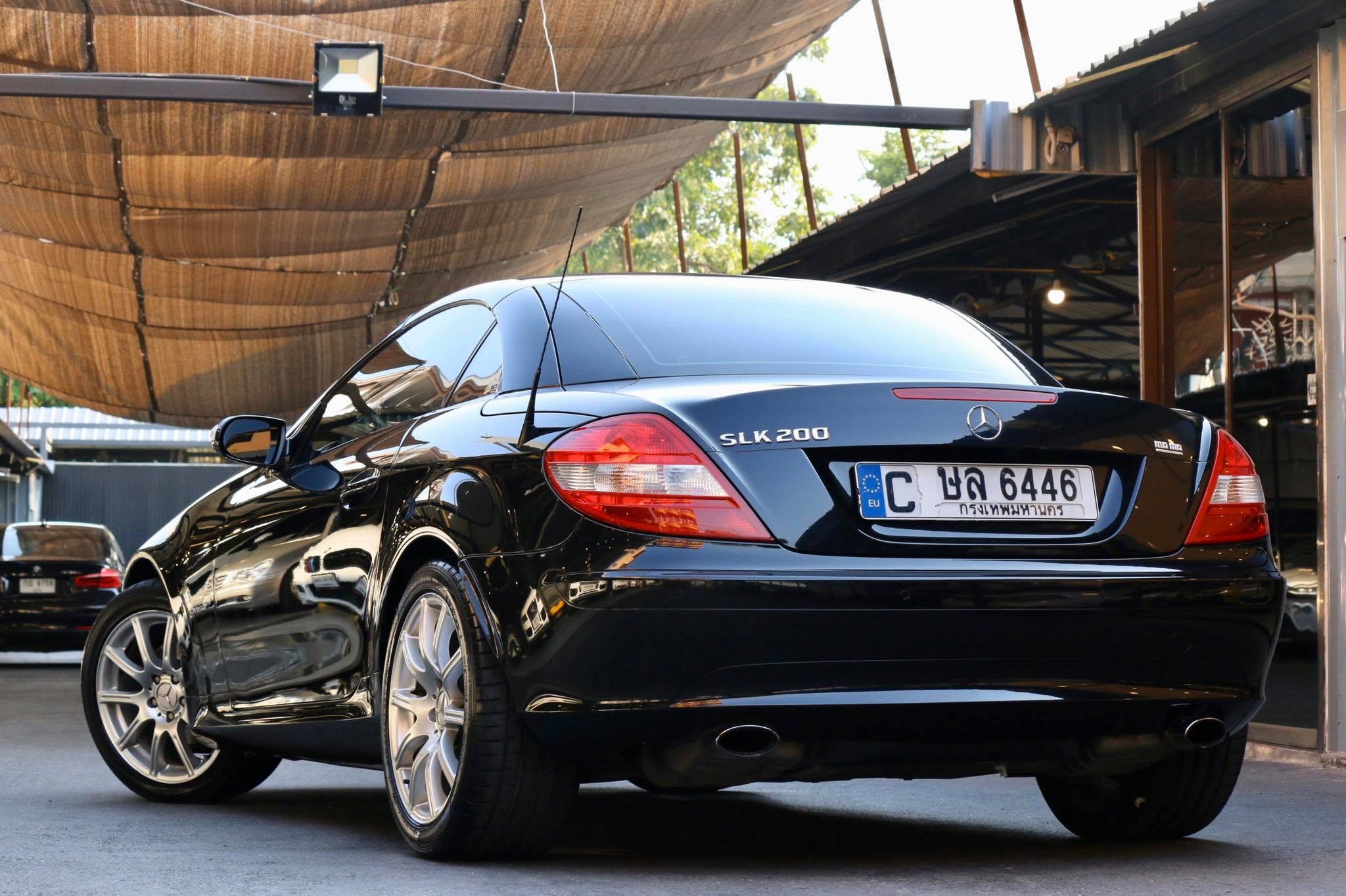Mercedes-Benz SLK-Class R171 SLK200 ปี 2006 สีดำ (รูปที่ 5)
