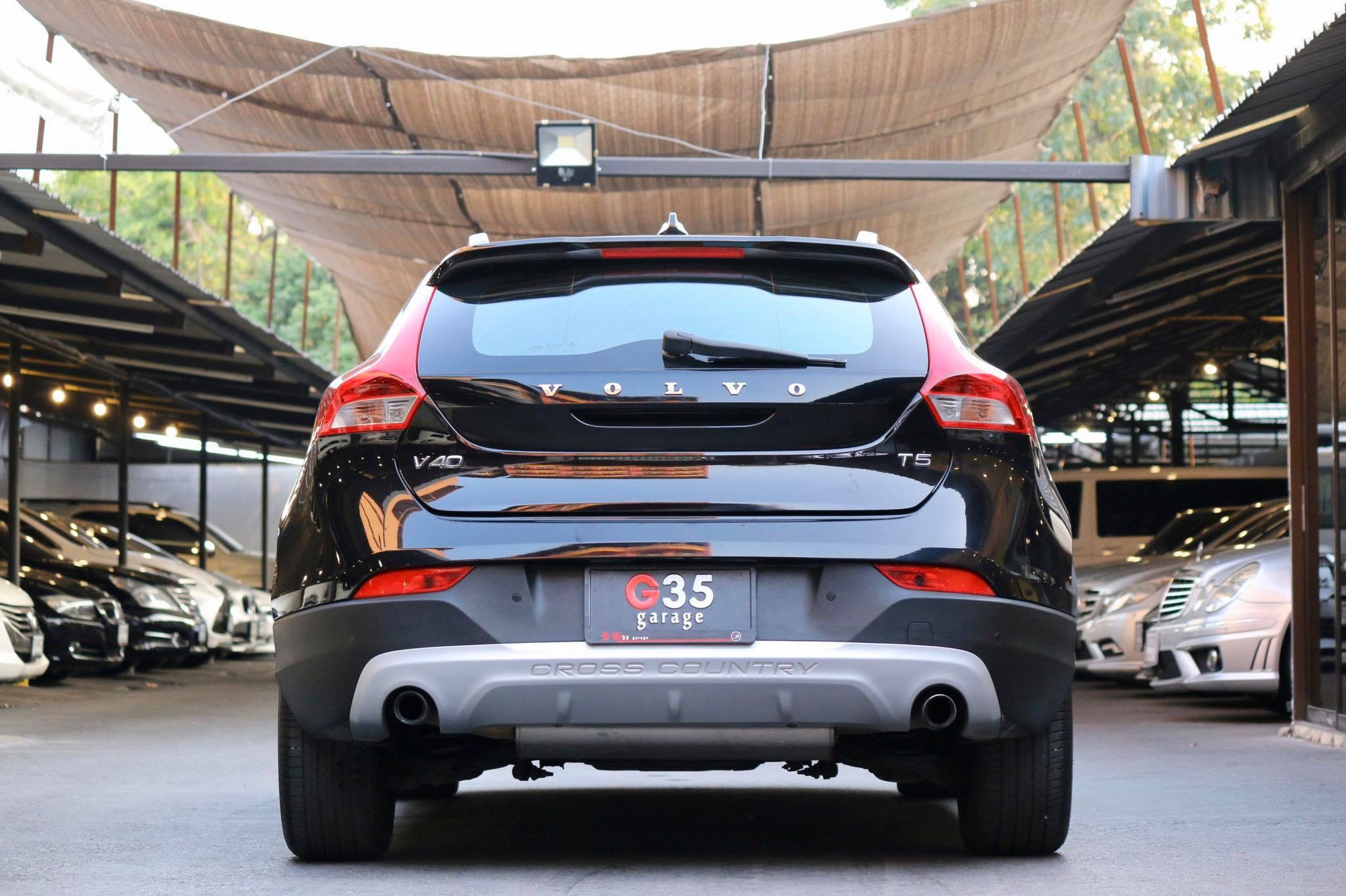 Volvo V40 ปี 2014 สีดำ (รูปที่ 6)
