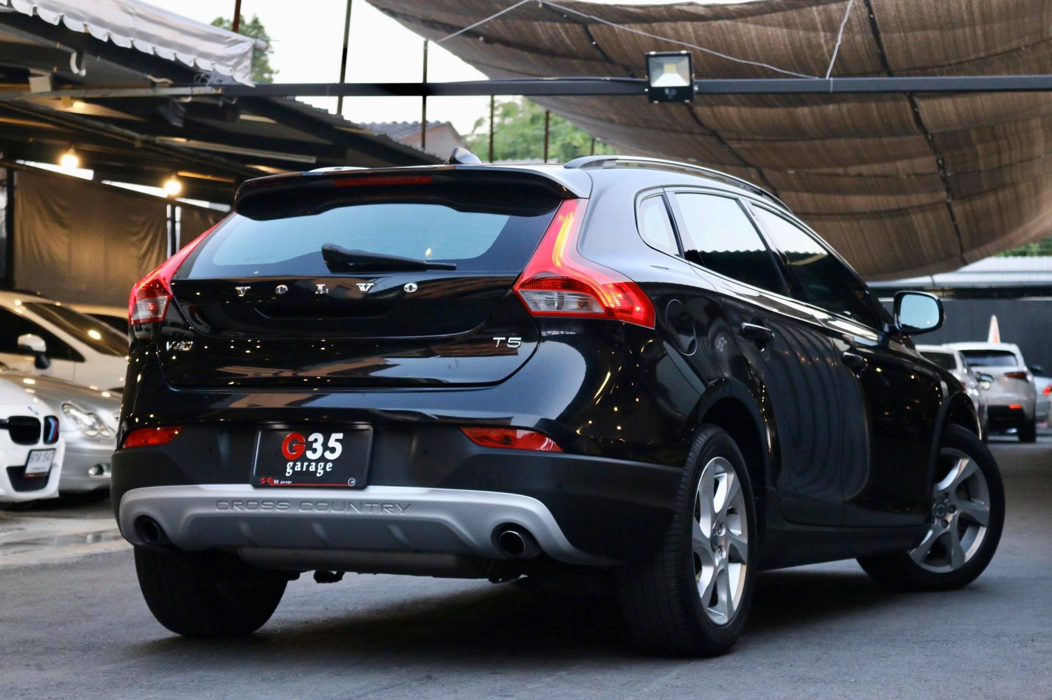 Volvo V40 ปี 2014 สีดำ (รูปที่ 5)