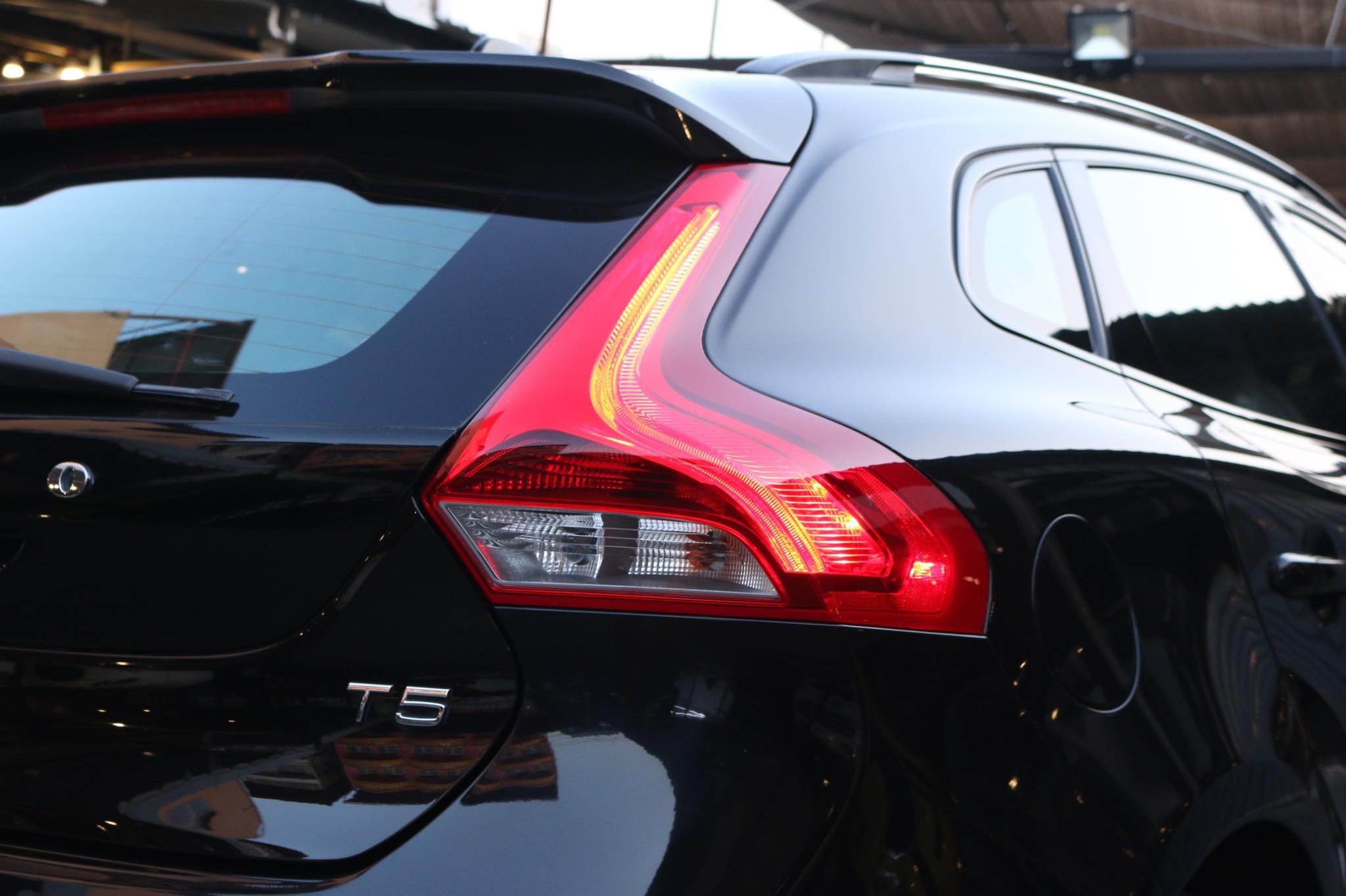Volvo V40 ปี 2014 สีดำ (รูปที่ 7)