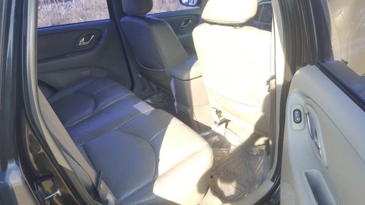Mazda Tribute ปี 2004 สีอื่นๆ (รูปที่ 12)