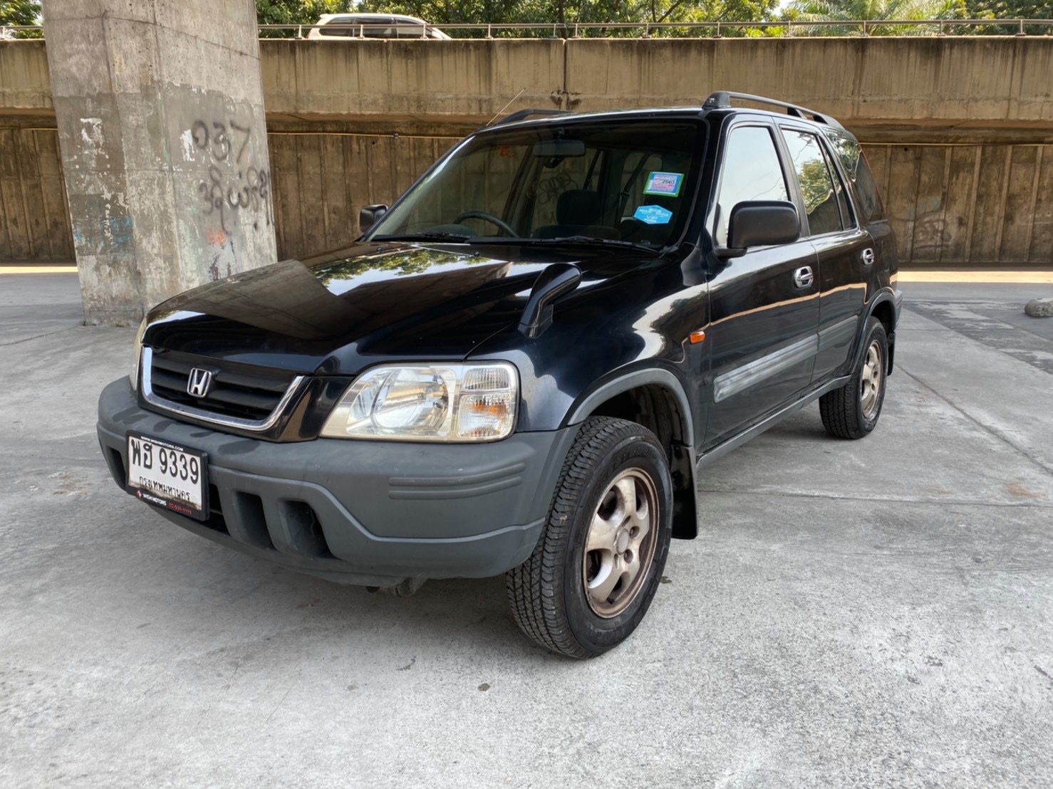 Honda CR-V ปี 1999 สีดำ (รูปที่ 2)