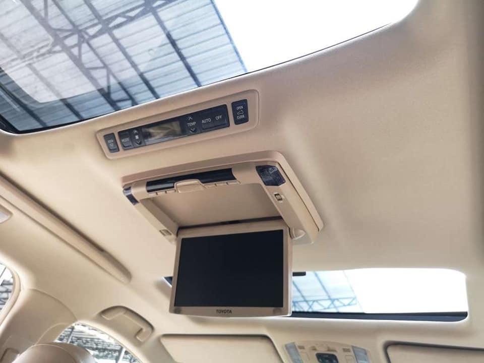 Toyota Alphard ปี 2014 สีขาว (รูปที่ 9)