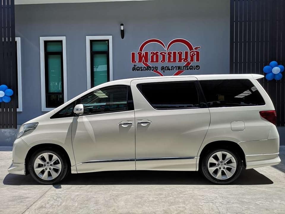 Toyota Alphard ปี 2014 สีขาว