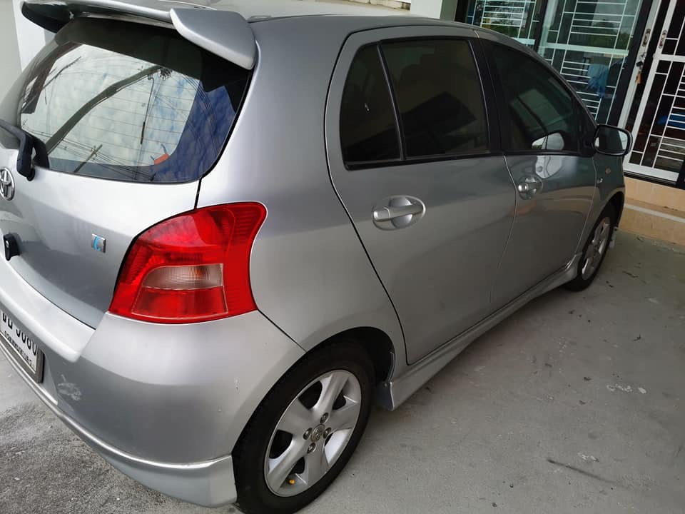 Toyota Yaris ปี 2007 สีเงิน (รูปที่ 4)