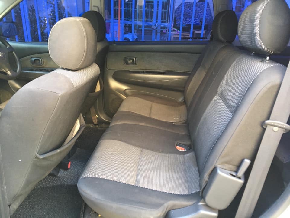 Toyota Avanza ปี 2005 สีขาว (รูปที่ 9)