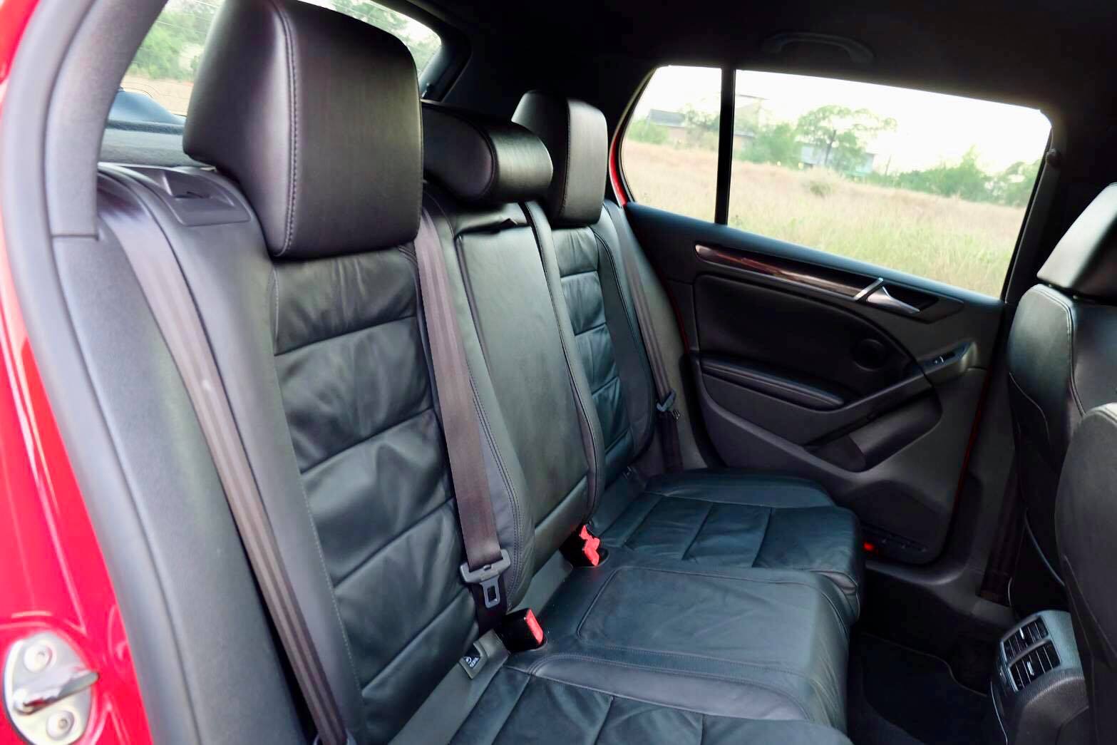 Volkswagen Golf MK6 ปี 2010 สีแดง (รูปที่ 14)