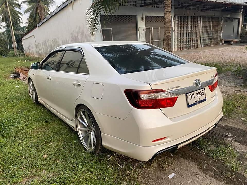 Toyota Camry 2014 สีขาว (รูปที่ 4)