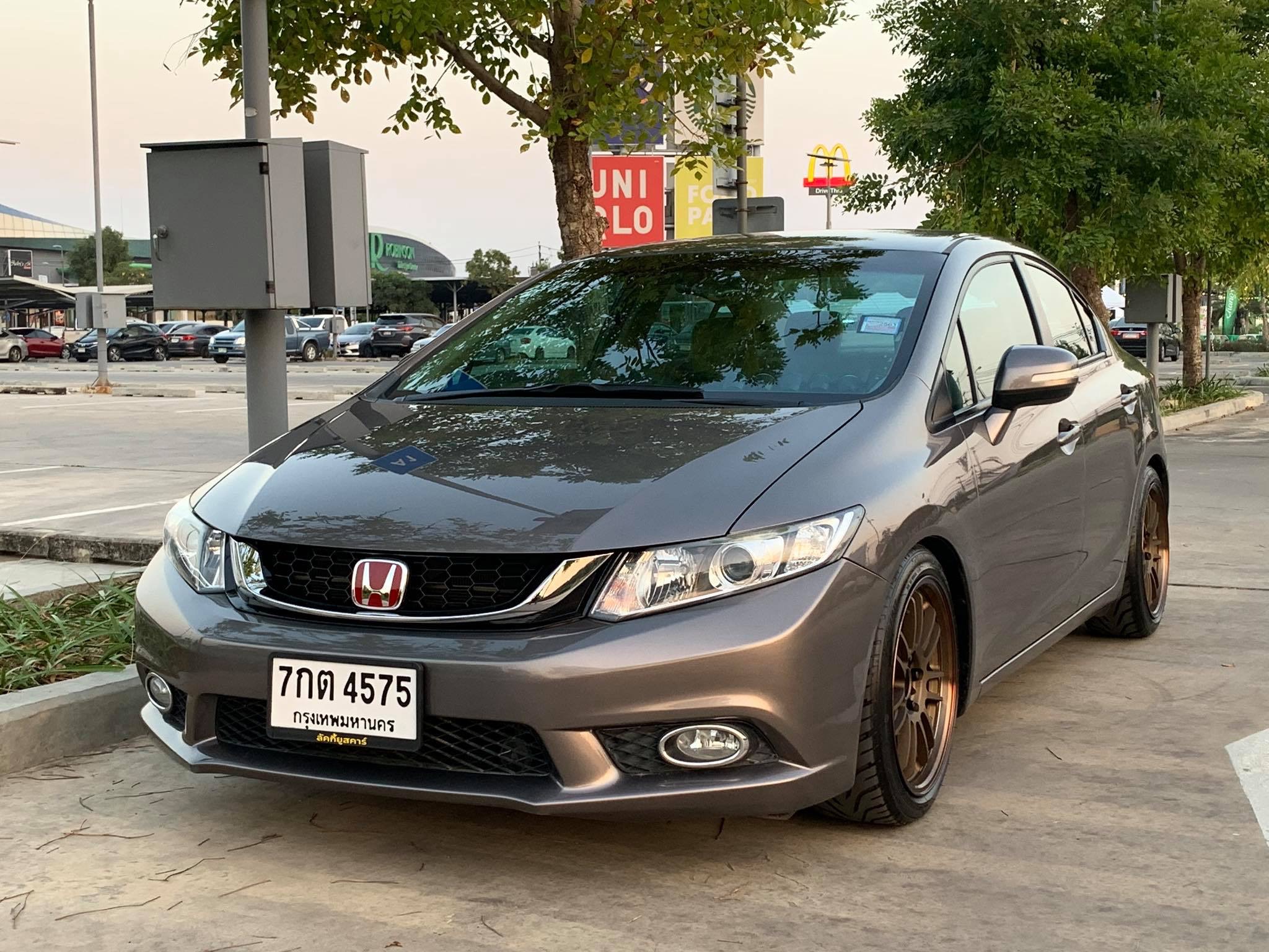 Honda Civic FB ปี 2012 สีเทา (รูปที่ 8)