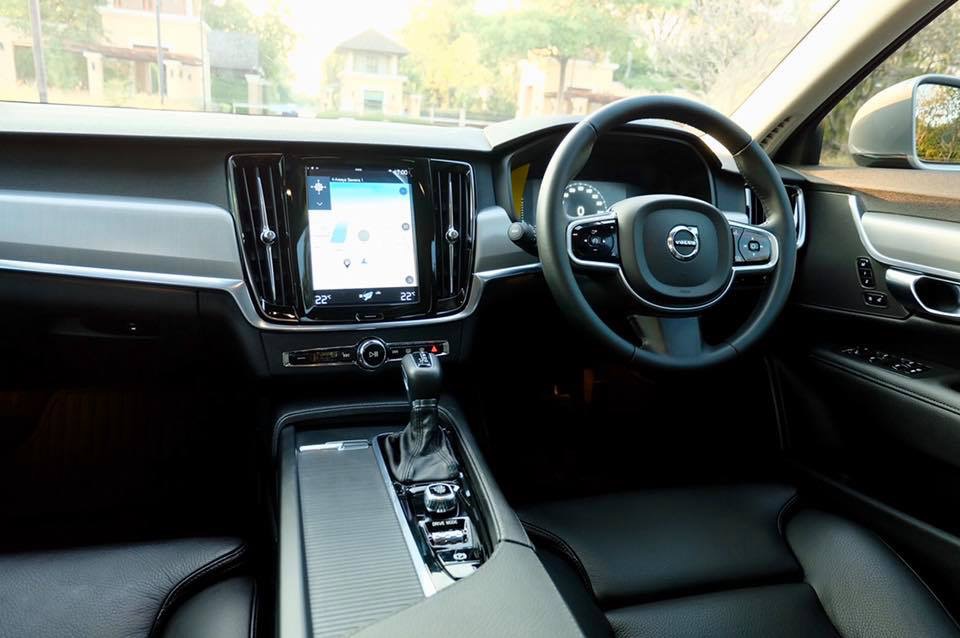 Volvo S90 ปี 2018 สีเงิน (รูปที่ 10)