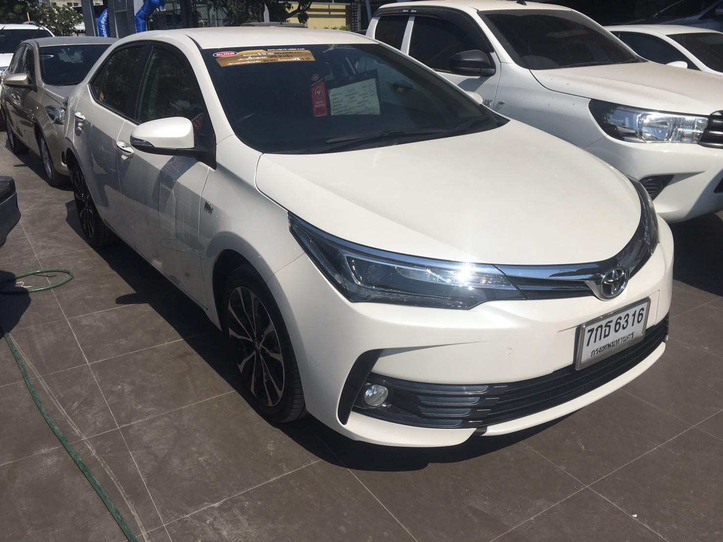 Toyota Corolla Altis ไมเนอร์เชนจ์ 17-19 ปี 2018 สีขาว (รูปที่ 2)