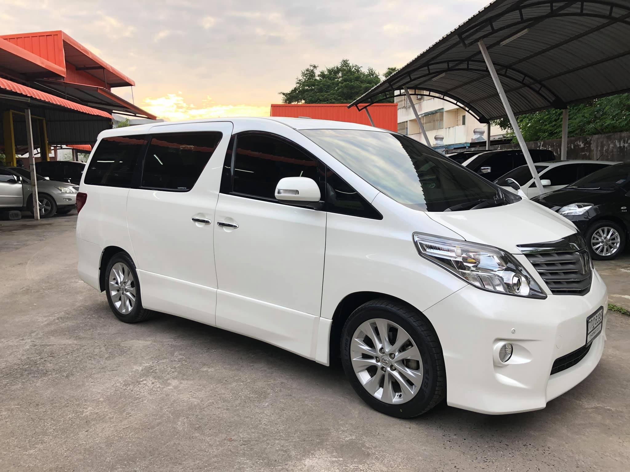 Toyota Alphard ปี 2010 สีขาว (รูปที่ 2)