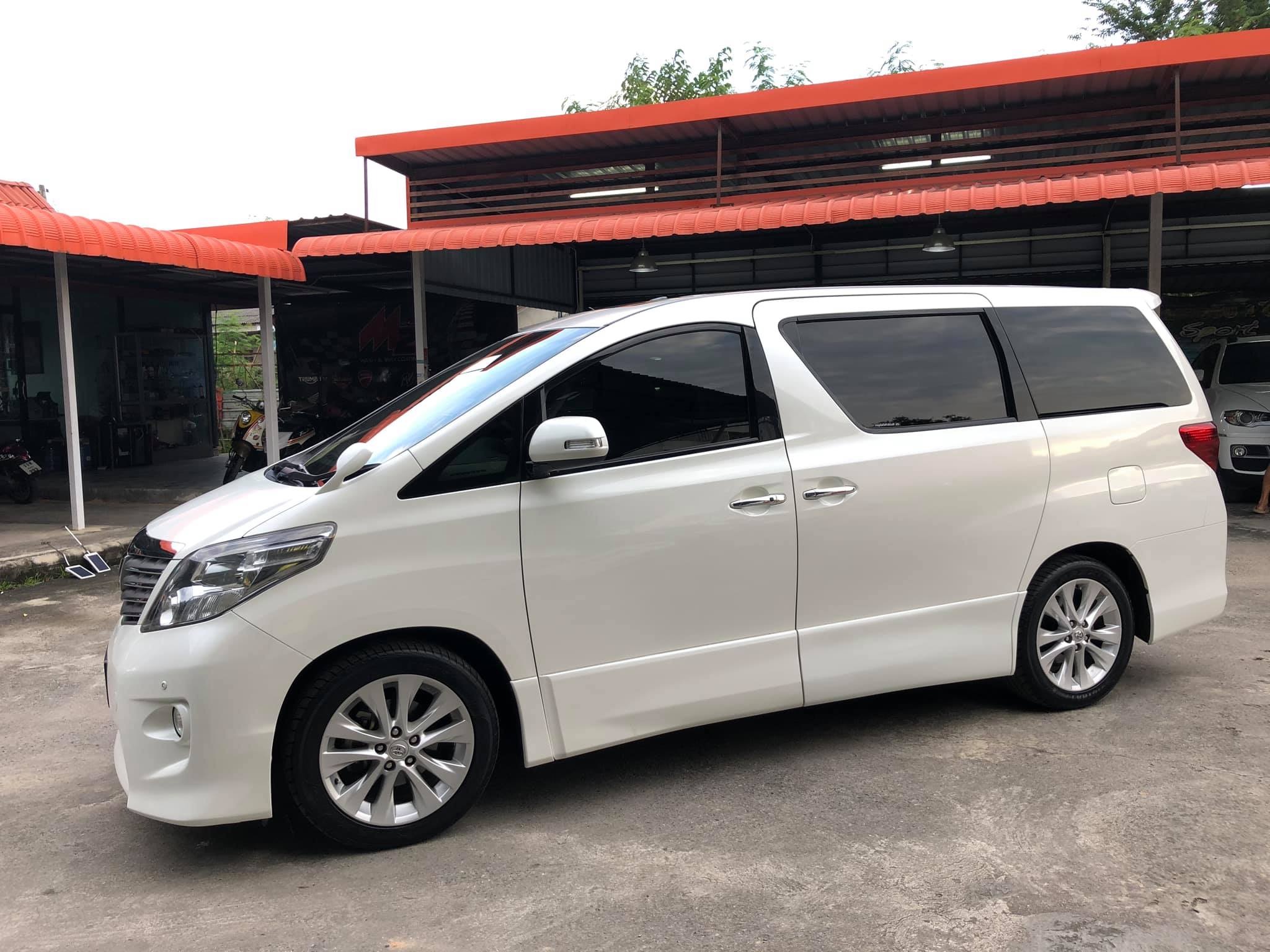 Toyota Alphard ปี 2010 สีขาว (รูปที่ 4)