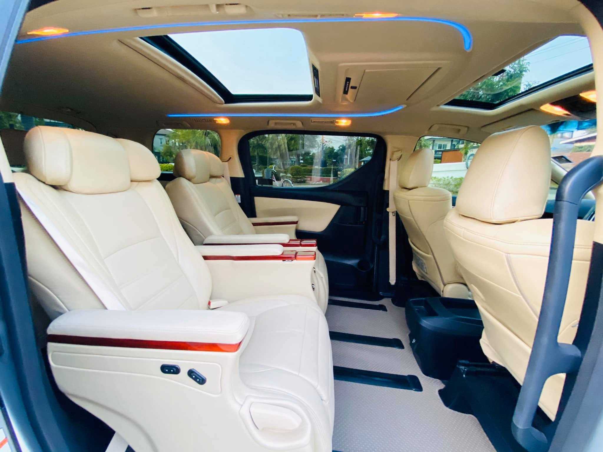 Toyota Alphard ปี 2017 สีขาว (รูปที่ 10)