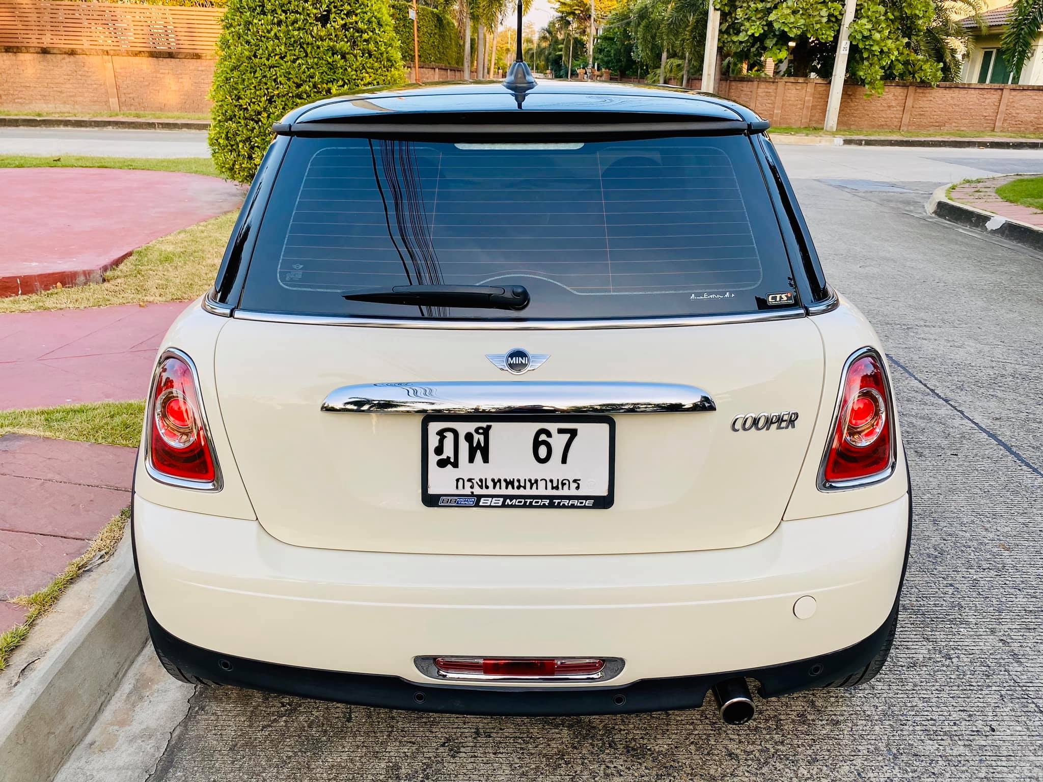 Mini Hatch (Cooper) Gen2 R56 ปี 2012 สีขาว (รูปที่ 3)
