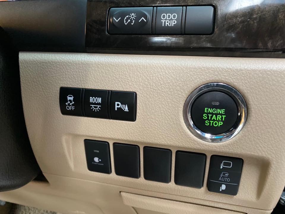 Toyota Alphard ปี 2013 สีดำ (รูปที่ 11)