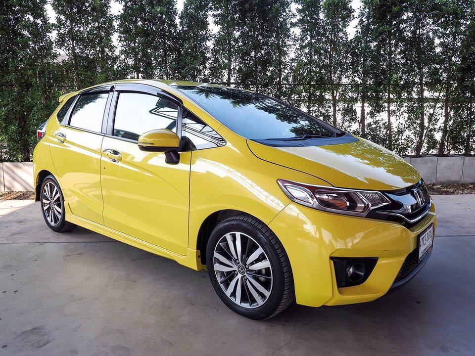 Honda Jazz GK ปี 2015 สีเหลือง