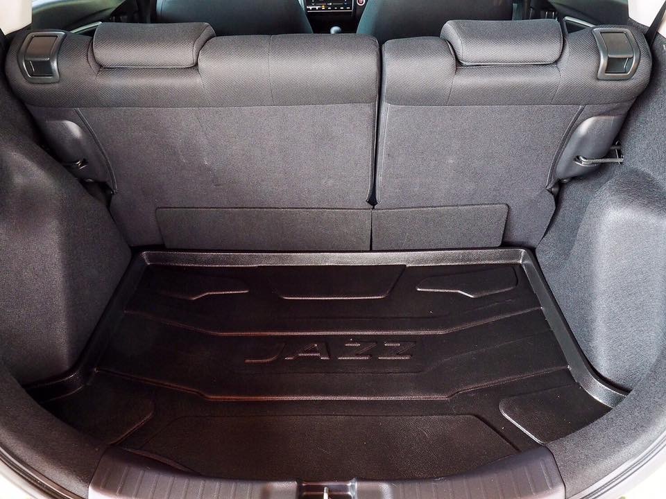 Honda Jazz GK ปี 2015 สีเหลือง (รูปที่ 15)