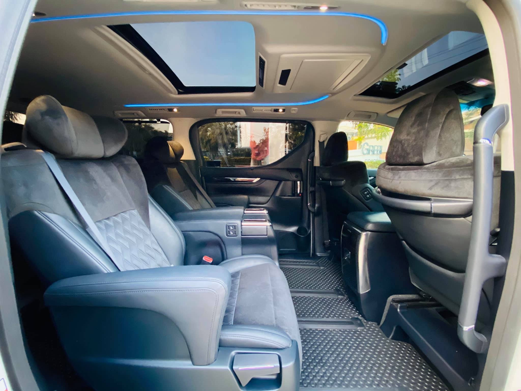 Toyota Alphard ปี 2016 สีขาว (รูปที่ 6)