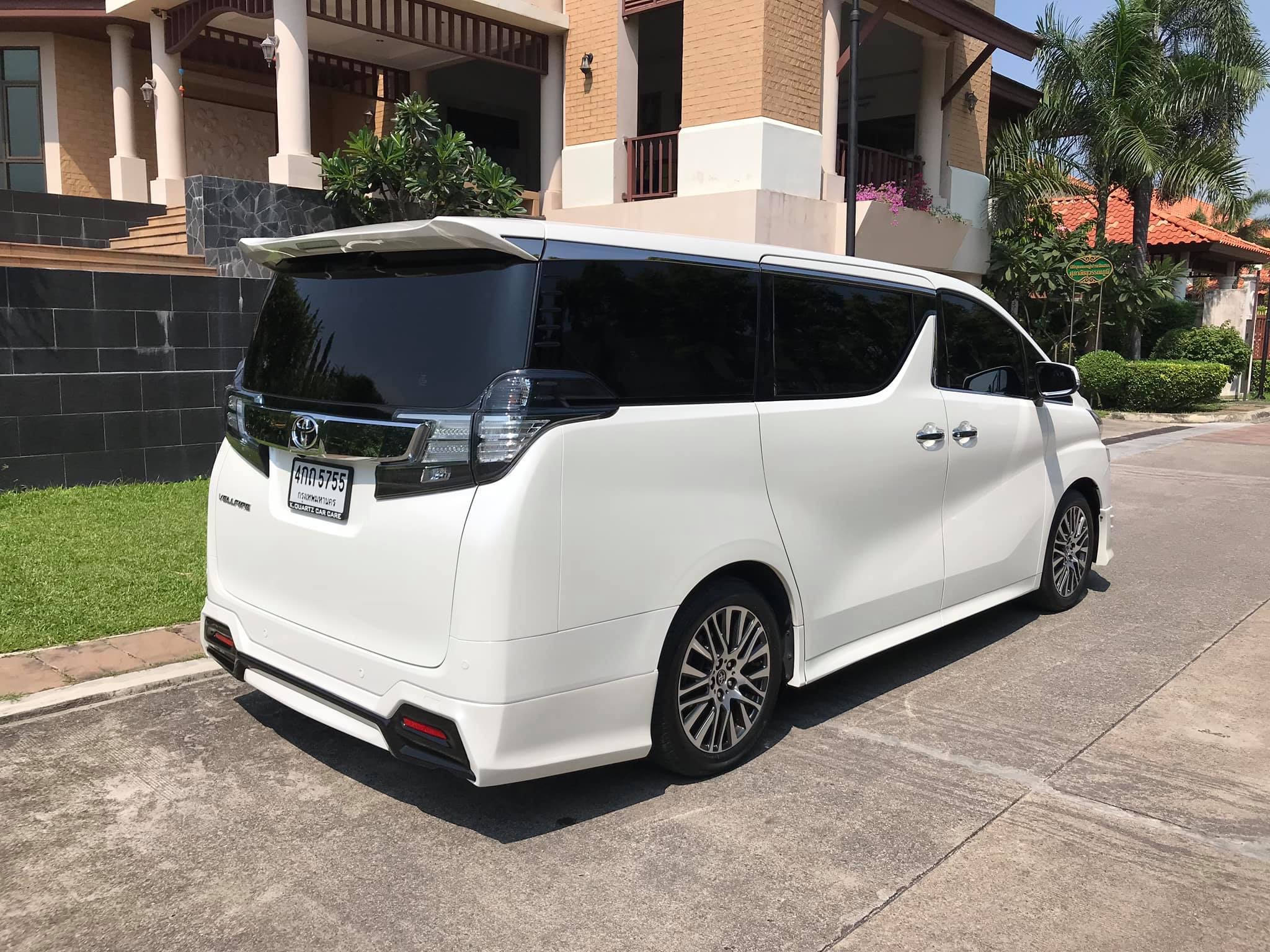 Toyota Vellfire ปี 2015 สีขาว (รูปที่ 2)