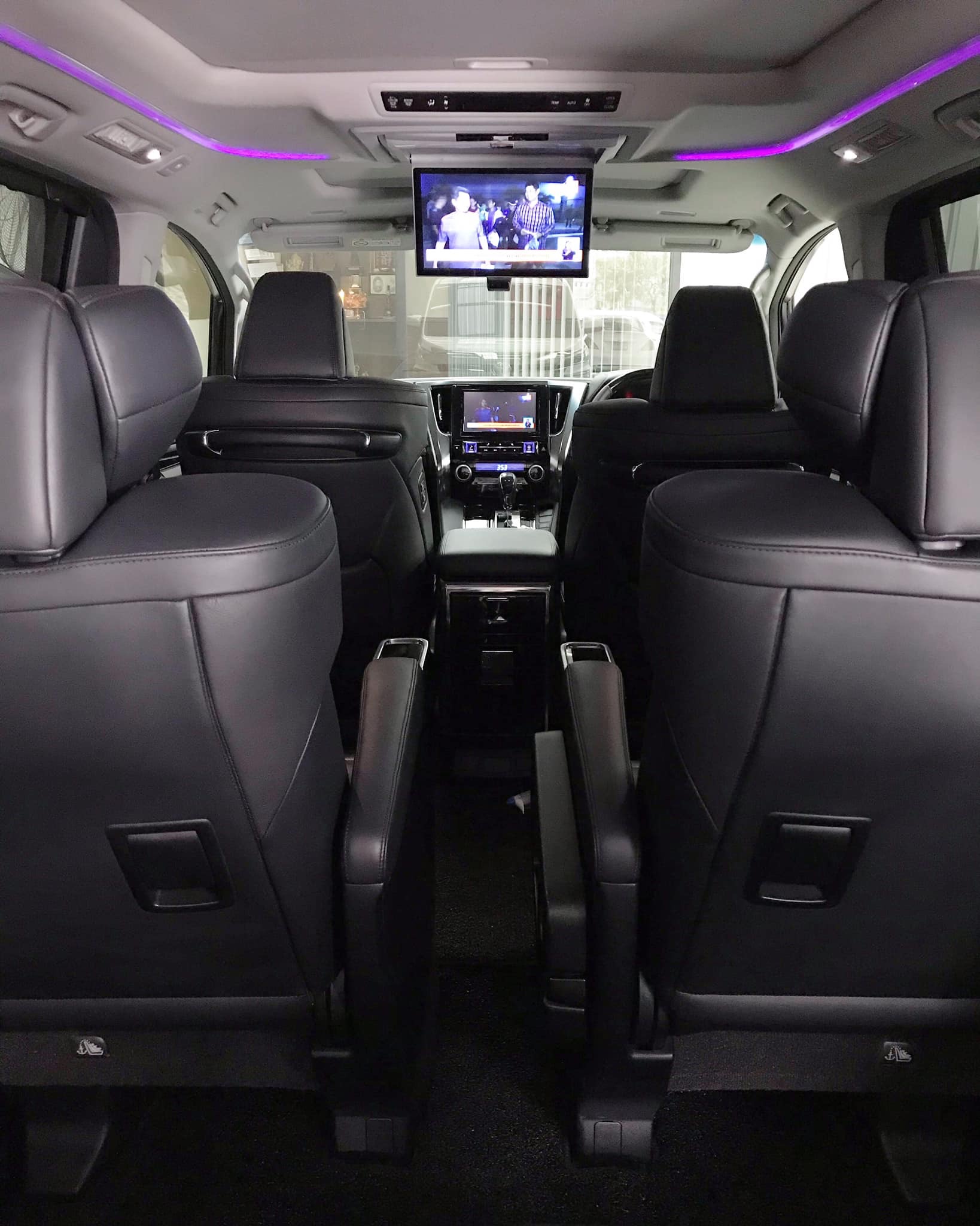Toyota Vellfire ปี 2015 สีขาว (รูปที่ 8)