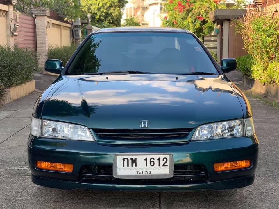 Honda Accord ปี 1997 สีเขียว