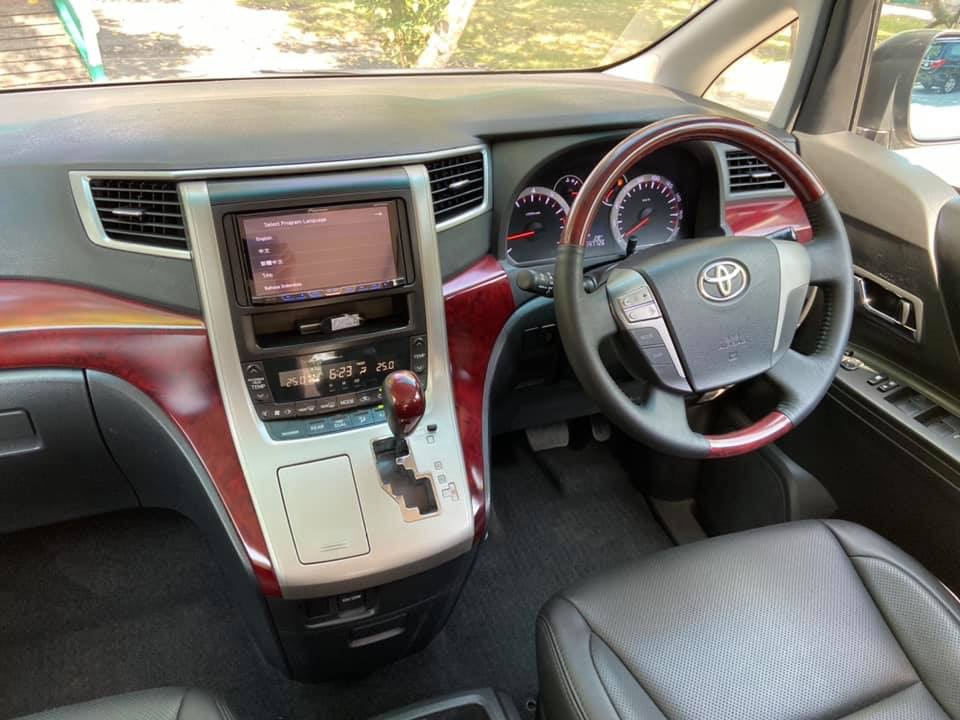 Toyota Vellfire ปี 2009 สีเทา (รูปที่ 10)