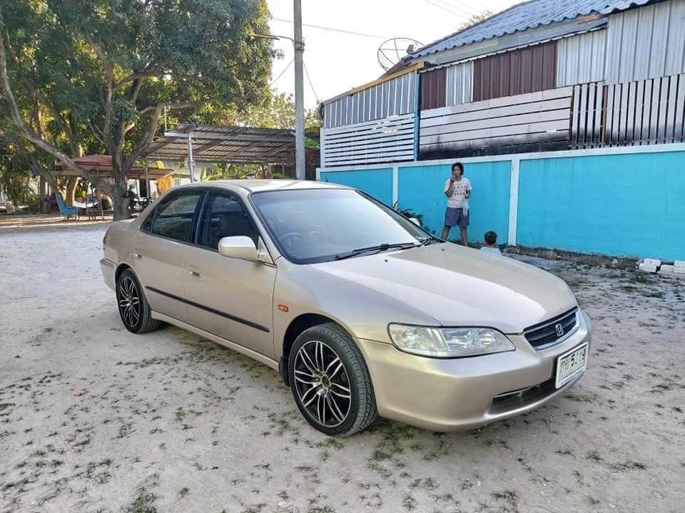 Honda Accord Gen 6 (งูเห่า) ปี 2000 สีทอง (รูปที่ 3)