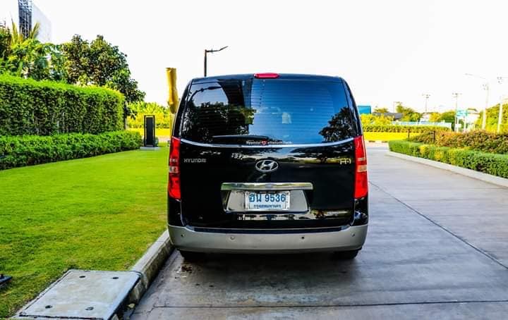 Hyundai H-1 ปี 2011 สีดำ (รูปที่ 10)