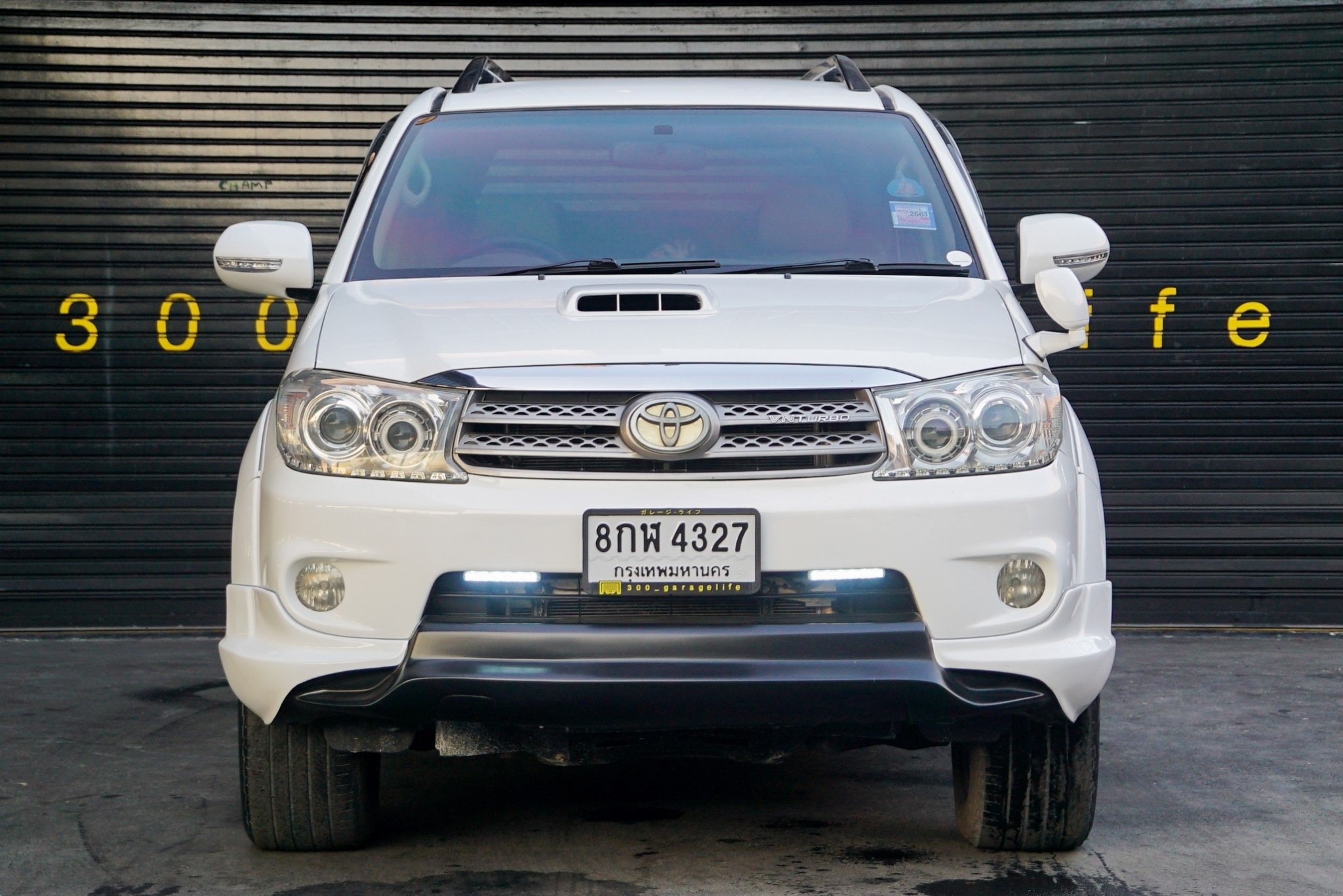 Toyota Fortuner ไมเนอร์เชนจ์ 1 ปี 2011 สีขาว (รูปที่ 3)
