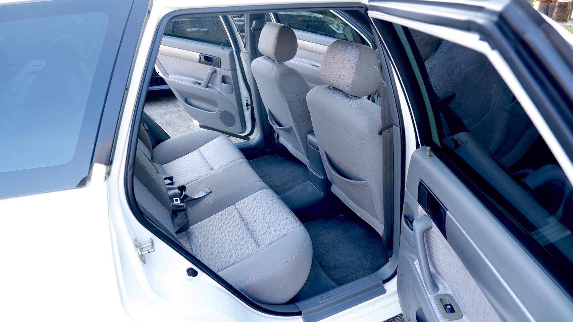 Chevrolet Optra Estate ปี 2009 สีขาว (รูปที่ 6)