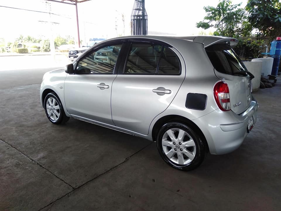 Nissan March ปี 2011 สีเงิน (รูปที่ 3)