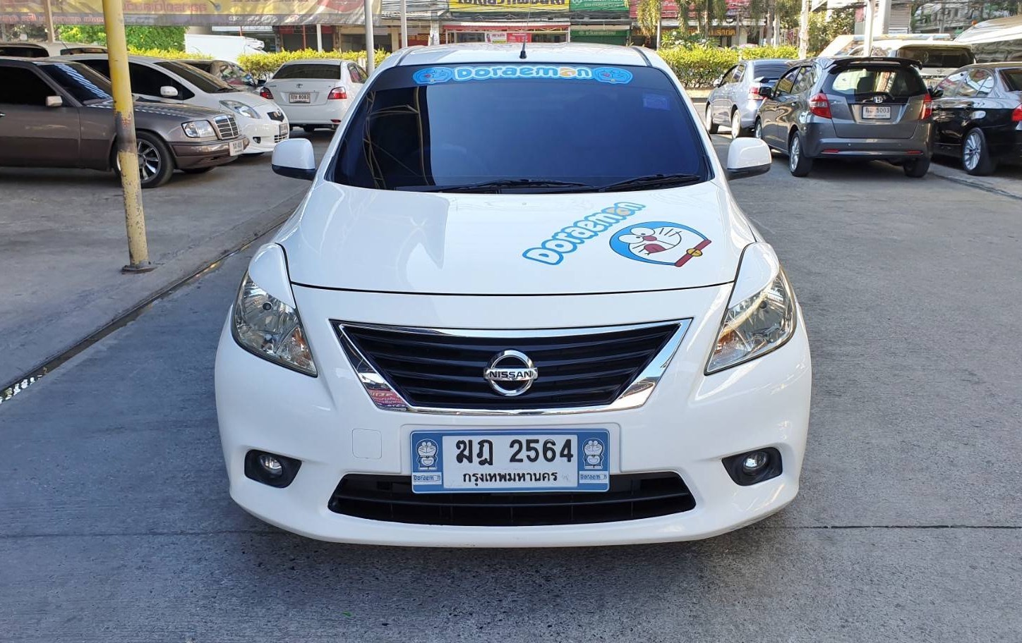 Nissan Almera ปี 2012 สีขาว