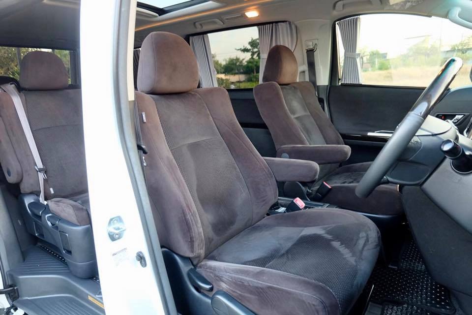 Toyota Vellfire ปี 2012 สีขาว (รูปที่ 12)