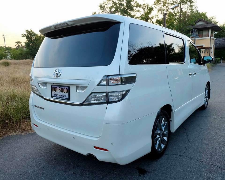 Toyota Vellfire ปี 2012 สีขาว (รูปที่ 5)