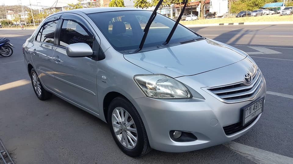 Toyota Vios ปี 2010 สีเงิน (รูปที่ 2)