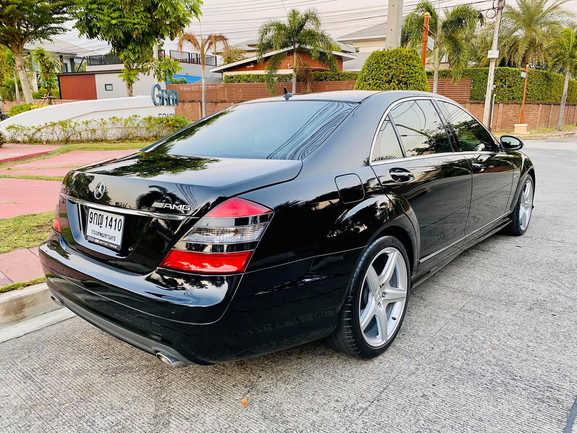 Mercedes-Benz S-Class W221 S300 ปี 2008 สีดำ (รูปที่ 4)