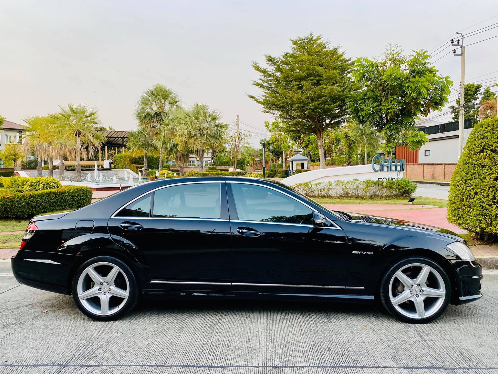 Mercedes-Benz S-Class W221 S300 ปี 2008 สีดำ (รูปที่ 5)
