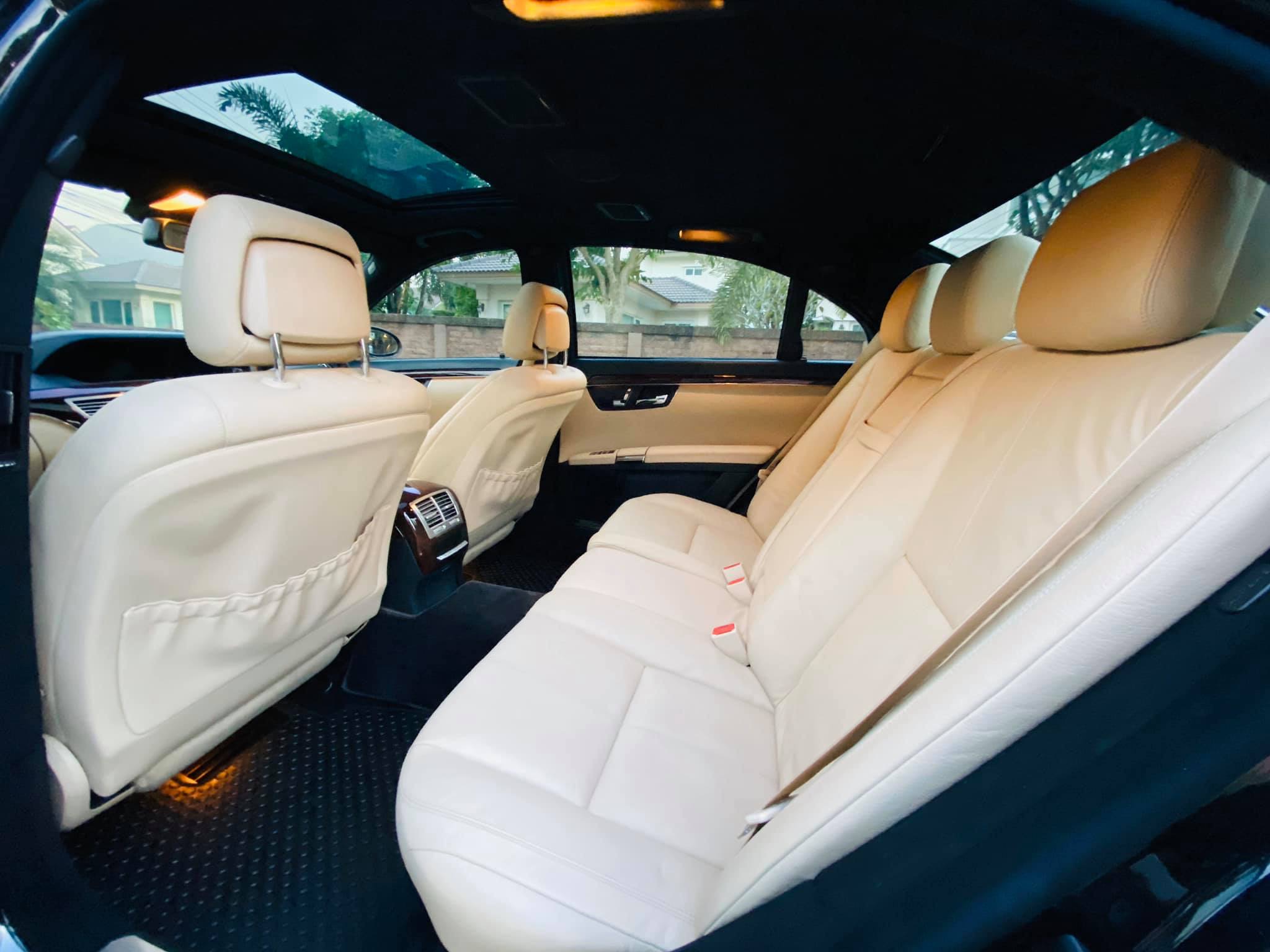 Mercedes-Benz S-Class W221 S300 ปี 2008 สีดำ (รูปที่ 10)